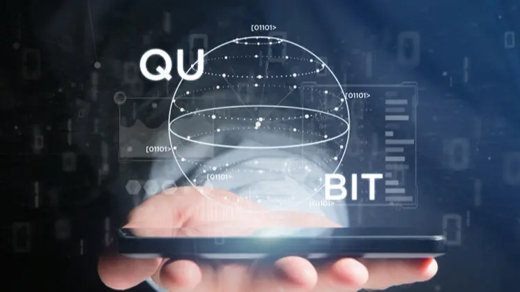 Mano sosteniendo un celular