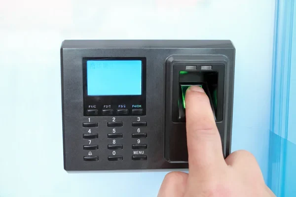 Control de accesos con biometría​