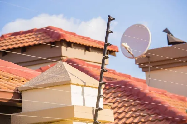 Beneficios de los cercos eléctricos en la seguridad perimetral​