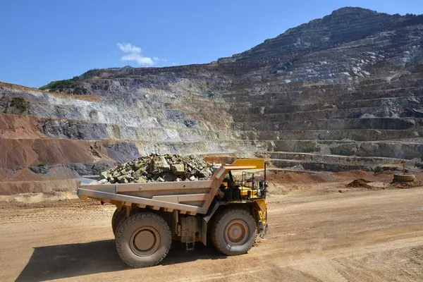 Principales minas del Perú motor clave de la economía y el desarrollo nacional